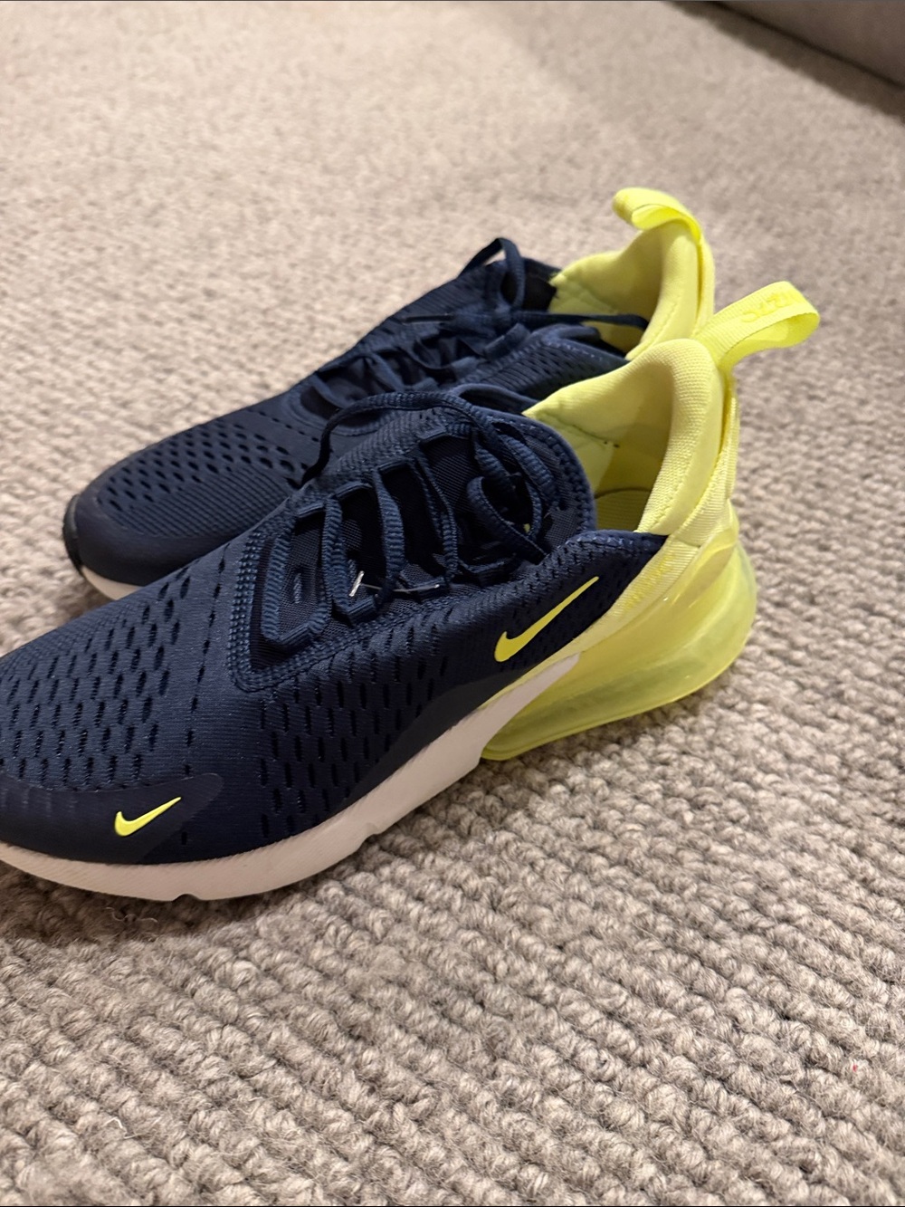 Nike Navy & Volt  Air 270 worn once.